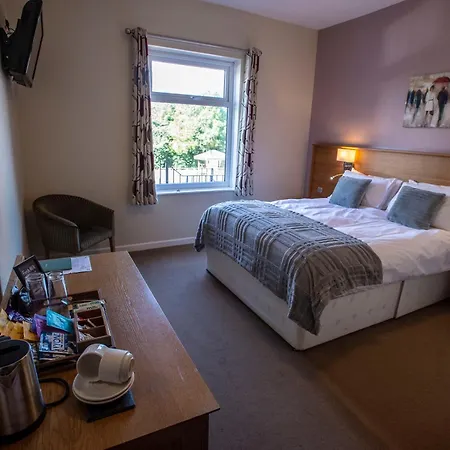 The Birley Arms Hotel Warton Рея-Грин Экстерьер фото